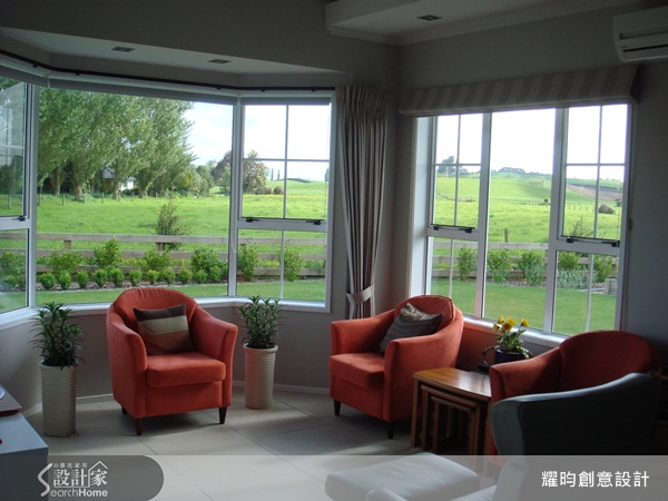 有舒服沙發的客廳固然是與家人、朋友聚會聊天的首選地